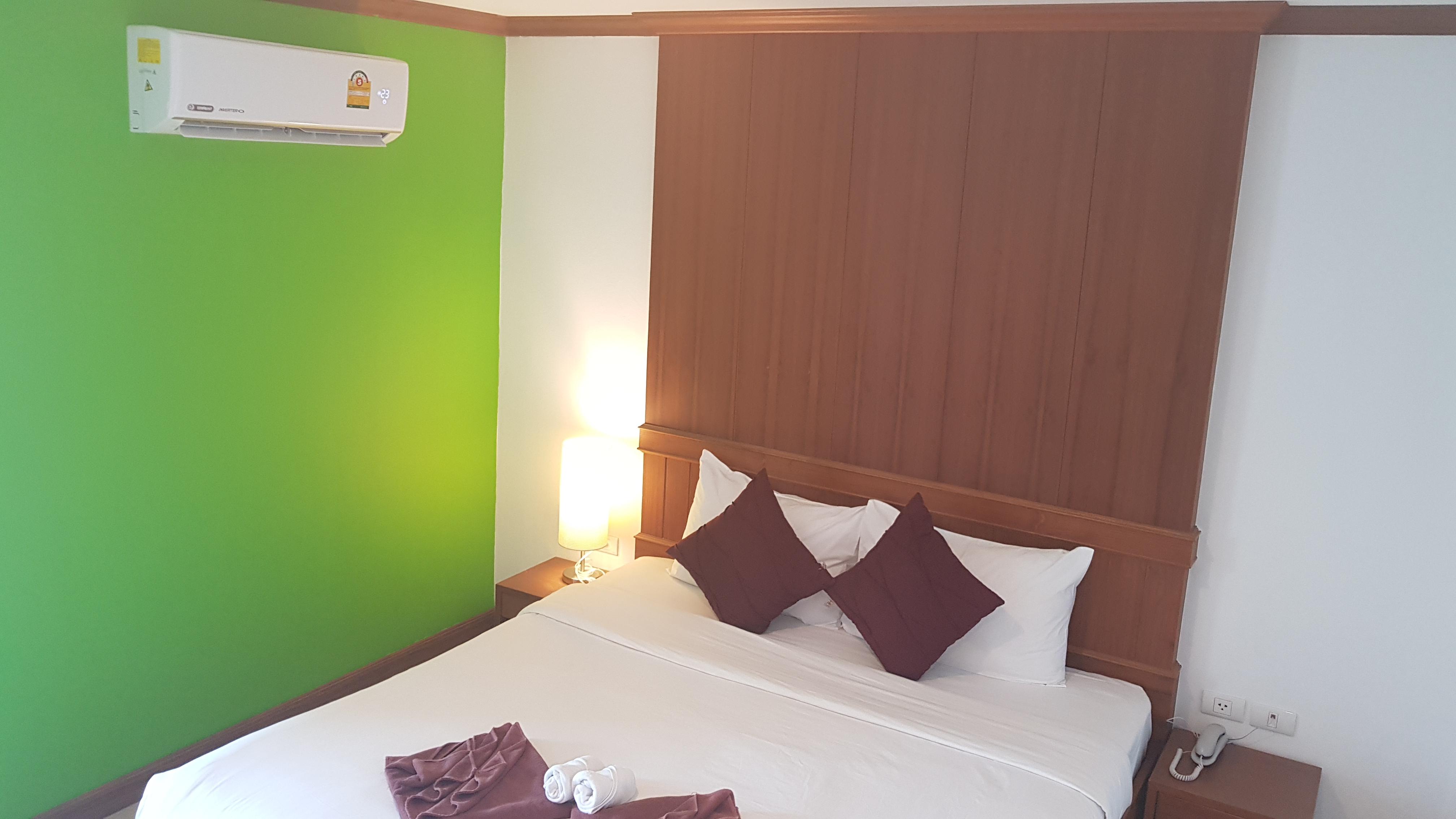Pipikuku Hotel & Restaurant Phuket Exteriör bild