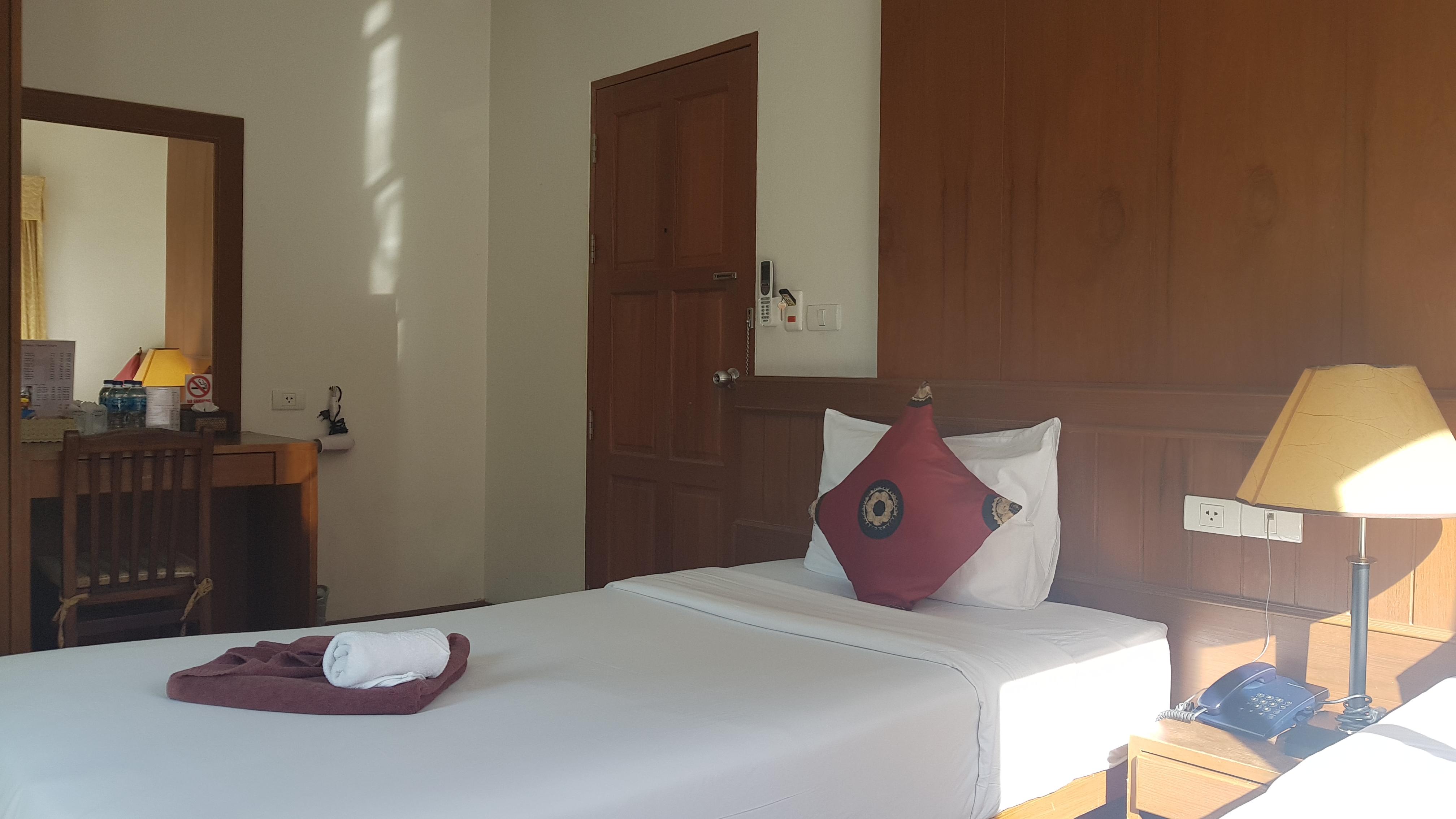 Pipikuku Hotel & Restaurant Phuket Exteriör bild