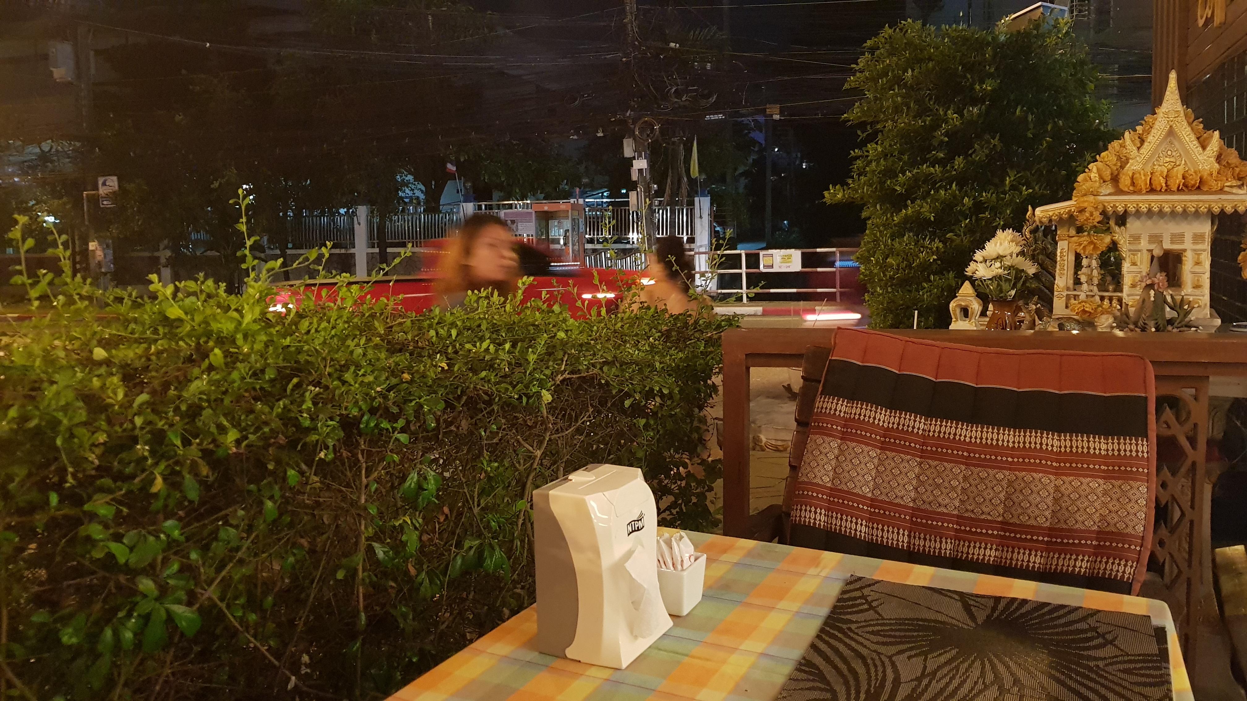 Pipikuku Hotel & Restaurant Phuket Exteriör bild